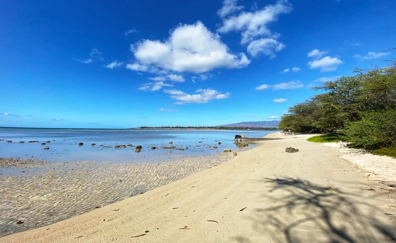 Photo of Kamehameha Beach with bright fine sand surface