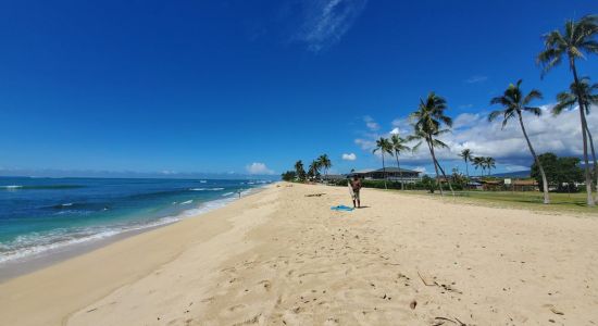 Puʻuloa Beach Park