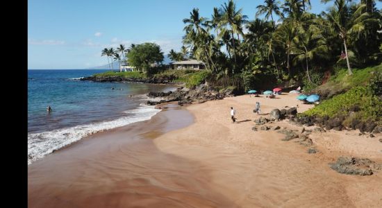 Po‘olenalena Beach