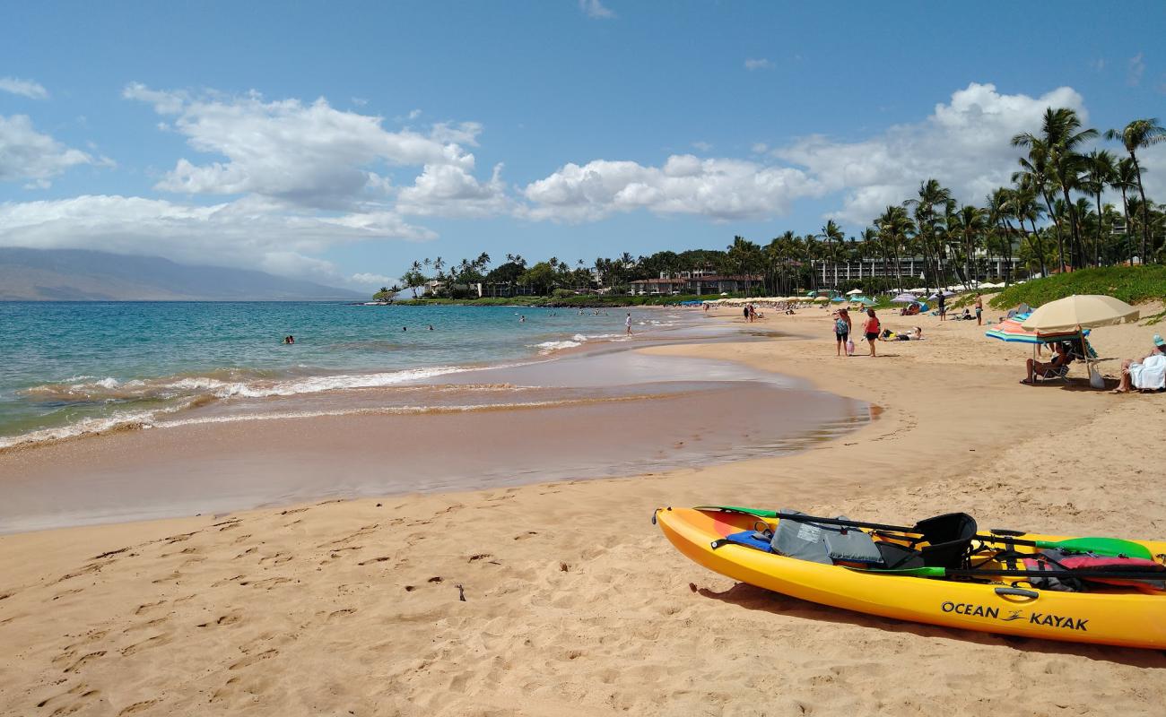 Photo of Wailea Beach with bright fine sand surface