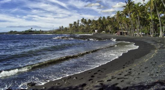 Punaluʻu Beach