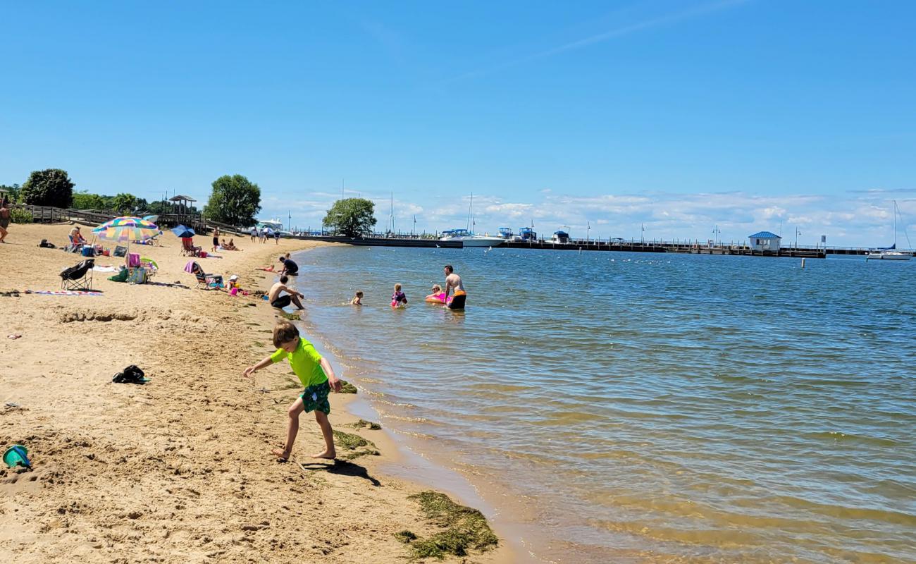 Photo of Bird Creek Beach with bright sand surface