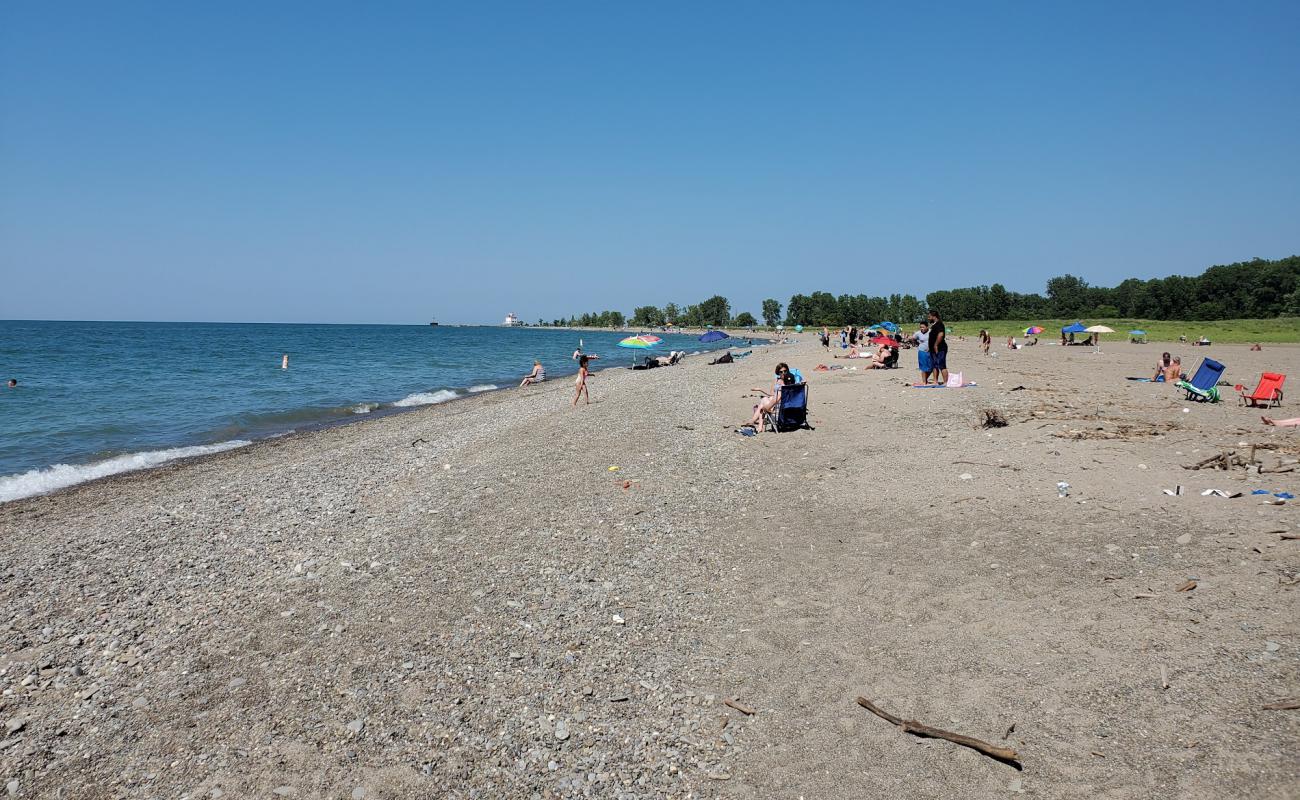 Photo of Headlands Beach with gray sand &  pebble surface