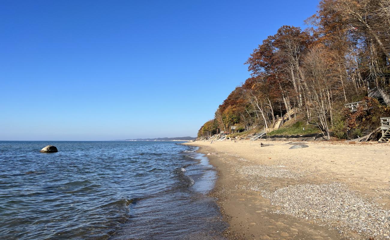 Photo of Douglas Beach with bright sand surface