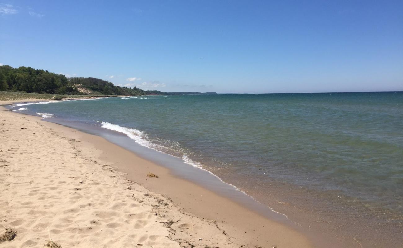 Photo of 1st Street Beach Manistee with bright fine sand surface