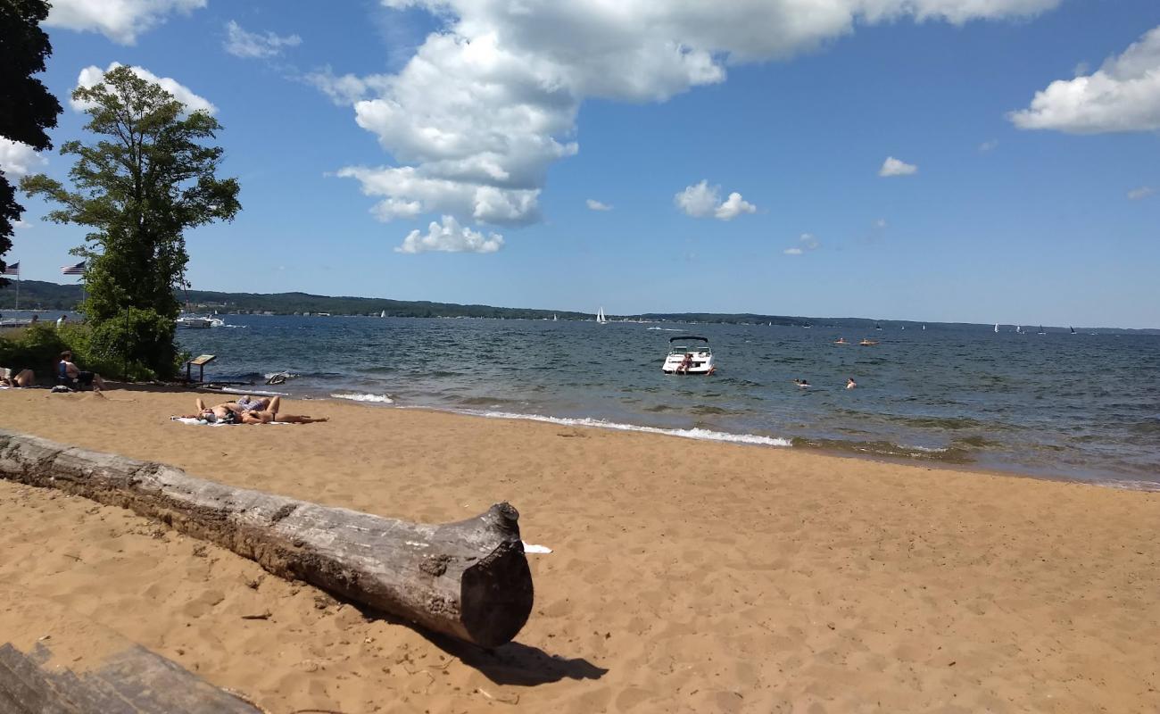 Photo of Sunset Park Beach with bright sand surface