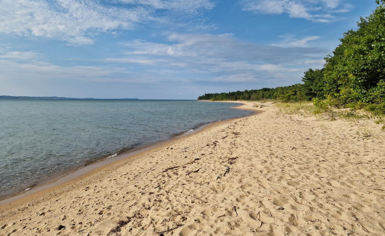 Photo of Maple Bay Beach with bright sand surface