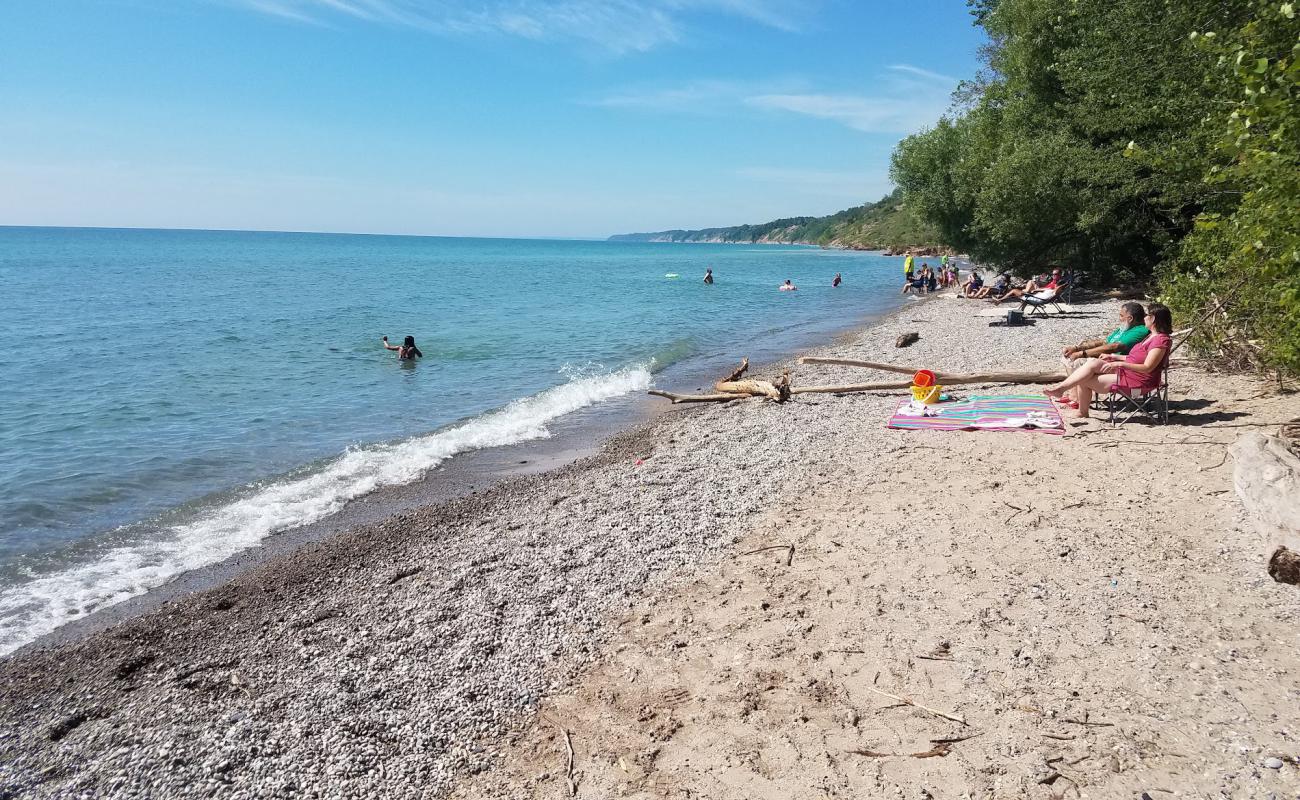 Photo of Port Washington South Beach with gray sand &  pebble surface