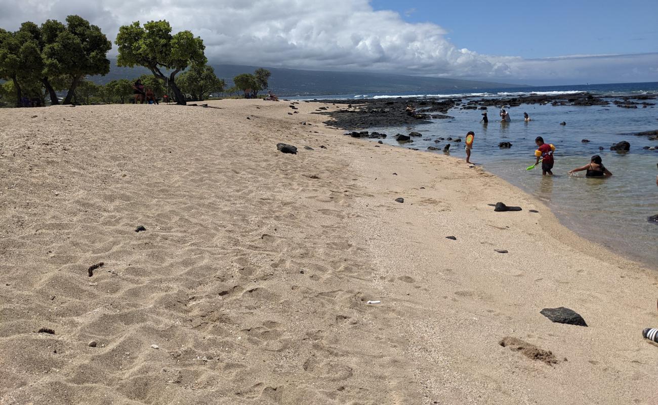 Photo of Kailua Kona Beach with bright sand surface