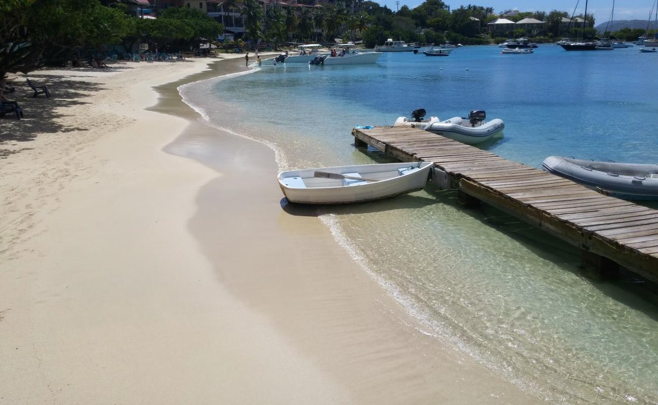 Photo of Cruz Bay beach with bright fine sand surface