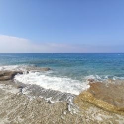 Photo of Mahmutlar beach with long straight shore